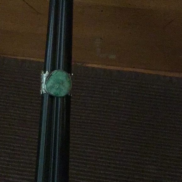 VINTAGE STERLING SILVER TURQUOISE RING! - Picture 4 of 8